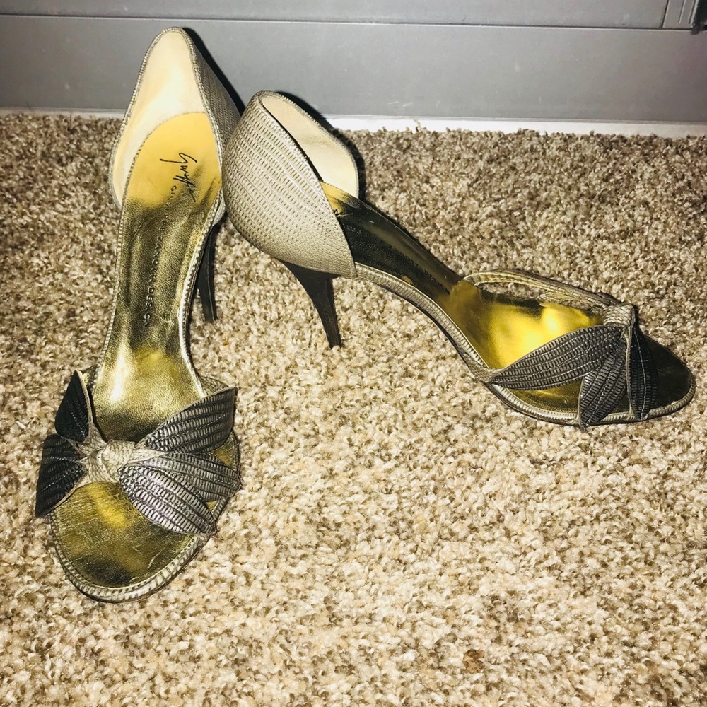 Giuseppe Zanetti Woman’s silver Heels Size 37 - Picture 2 of 8